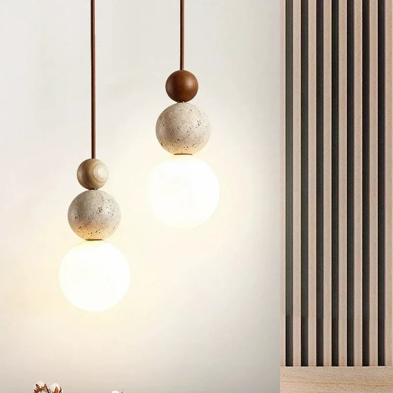 Bolvormige Hanglamp met Travertijn en Houten Details