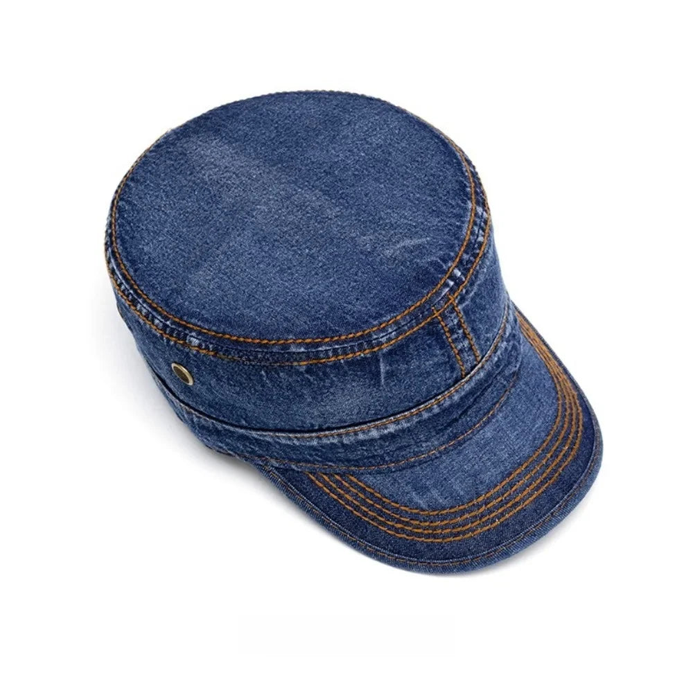 Unisex Denim Pet – Model met Geborduurde Stiksels