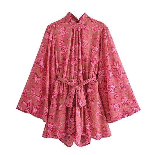 Diora - Speelse Jumpsuit met Hoge Hals en Open Rug
