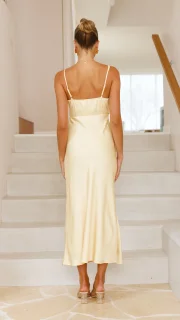 Yara - Elegante Robe met Riemen en Gekruiste Rug