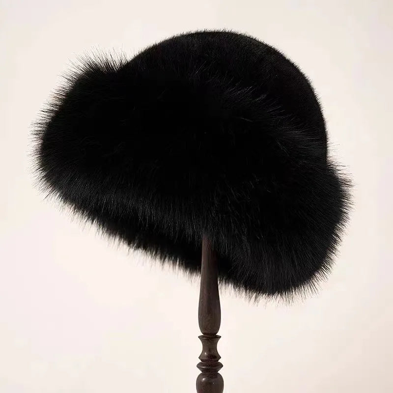 Imitatiebont Damesmuts met Luxe Afwerking – Warm en Modieus Winterhoofddeksel