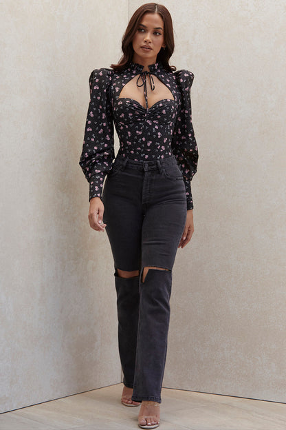 Havina - Zwarte Bloementop met Cut-Out en Hoge Hals