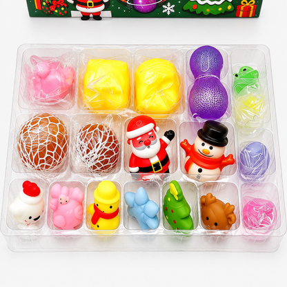 Vue d'ensemble du plateau du calendrier de l'Avent avec tous les compartiments de jouets squishy boulette visibles