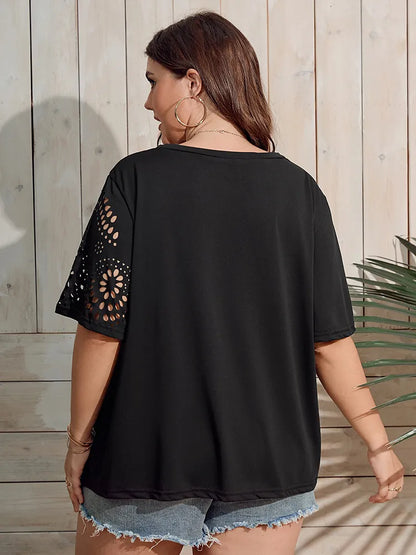 Noélie - Stijlvol Shirt met Geperforeerde Mouwen
