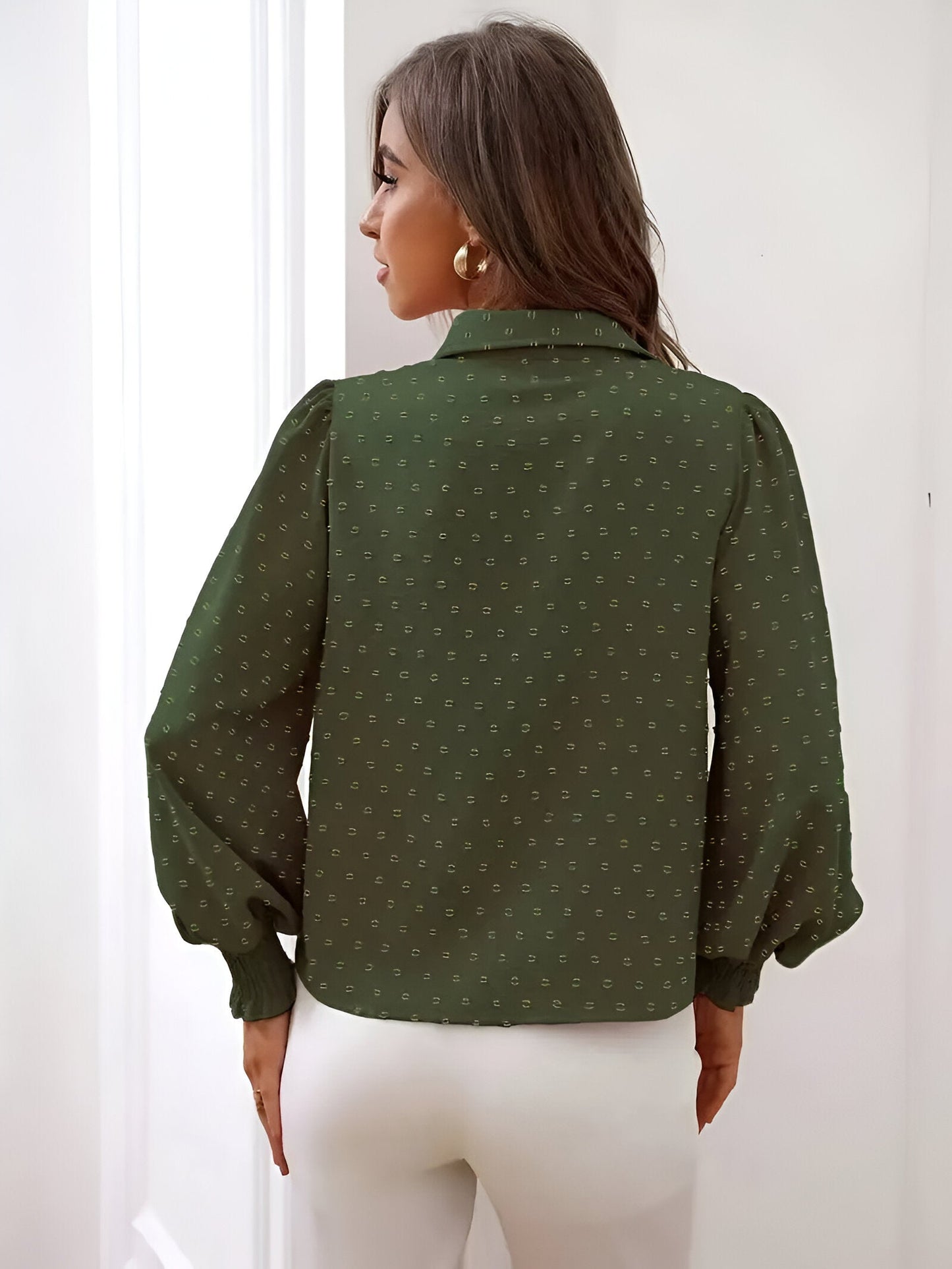 Bonnie - Blouse met Swiss Dot en Lantaarnmouwen