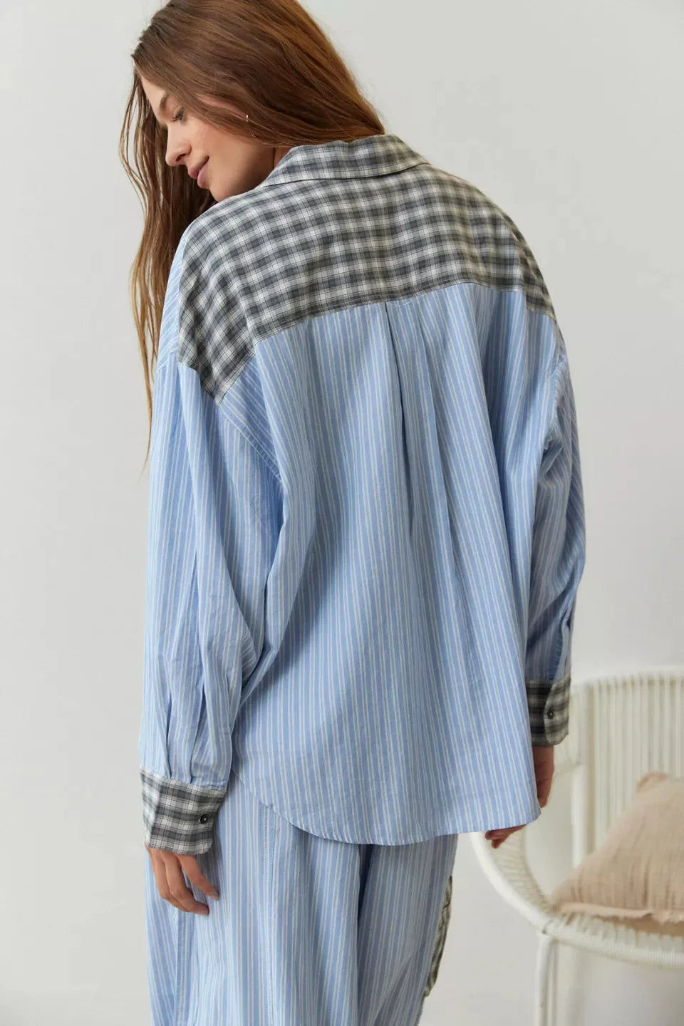 Dames Pyjama Set met Knoopdetail en Trekkoordbroek