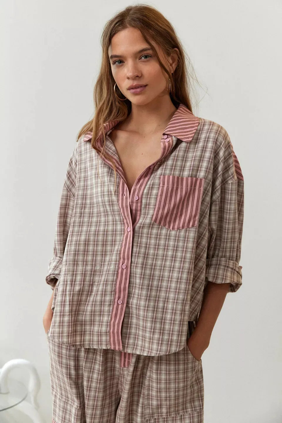 Dames Pyjama Set met Knoopdetail en Trekkoordbroek
