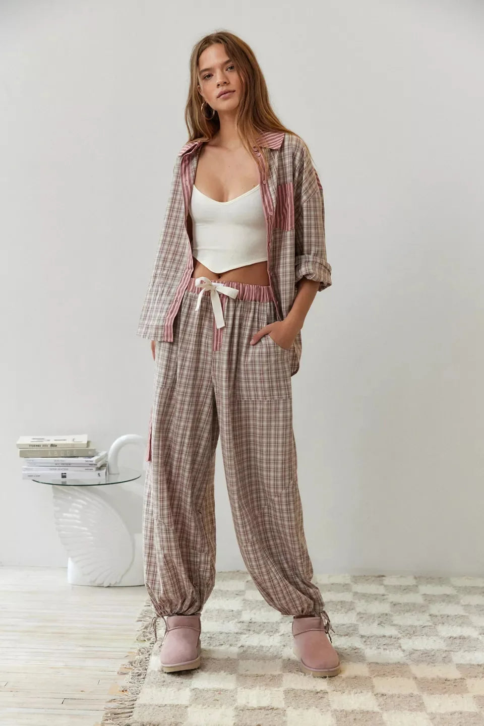 Dames Pyjama Set met Knoopdetail en Trekkoordbroek