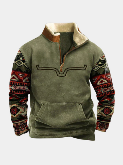 Laurent groene sweater met Aztec print mouwen, vooraanzicht