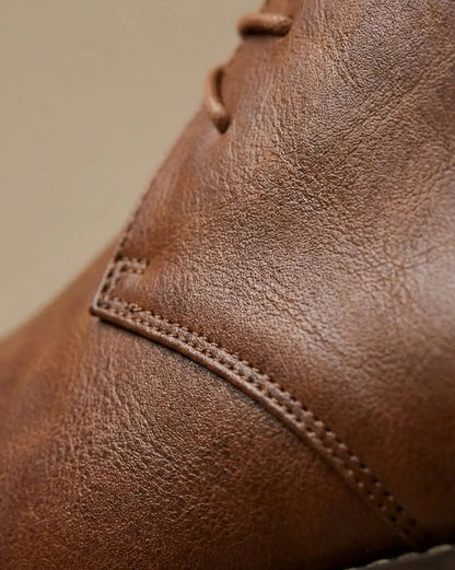 Men's Full-Grain Leather Lace-Up Chukka Boots