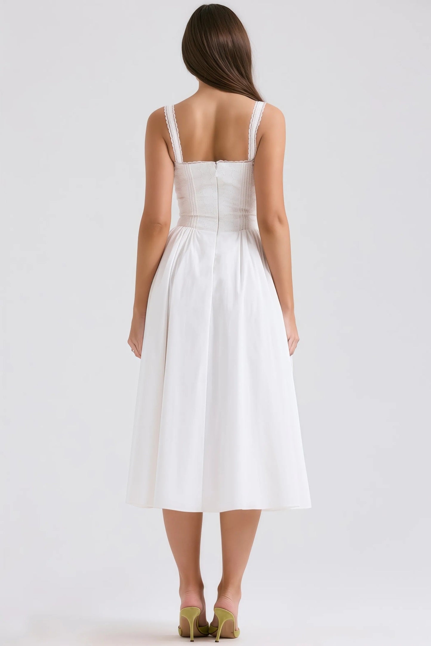Ava - Witte Halter Midi-jurk met Kantdetails Vooraan