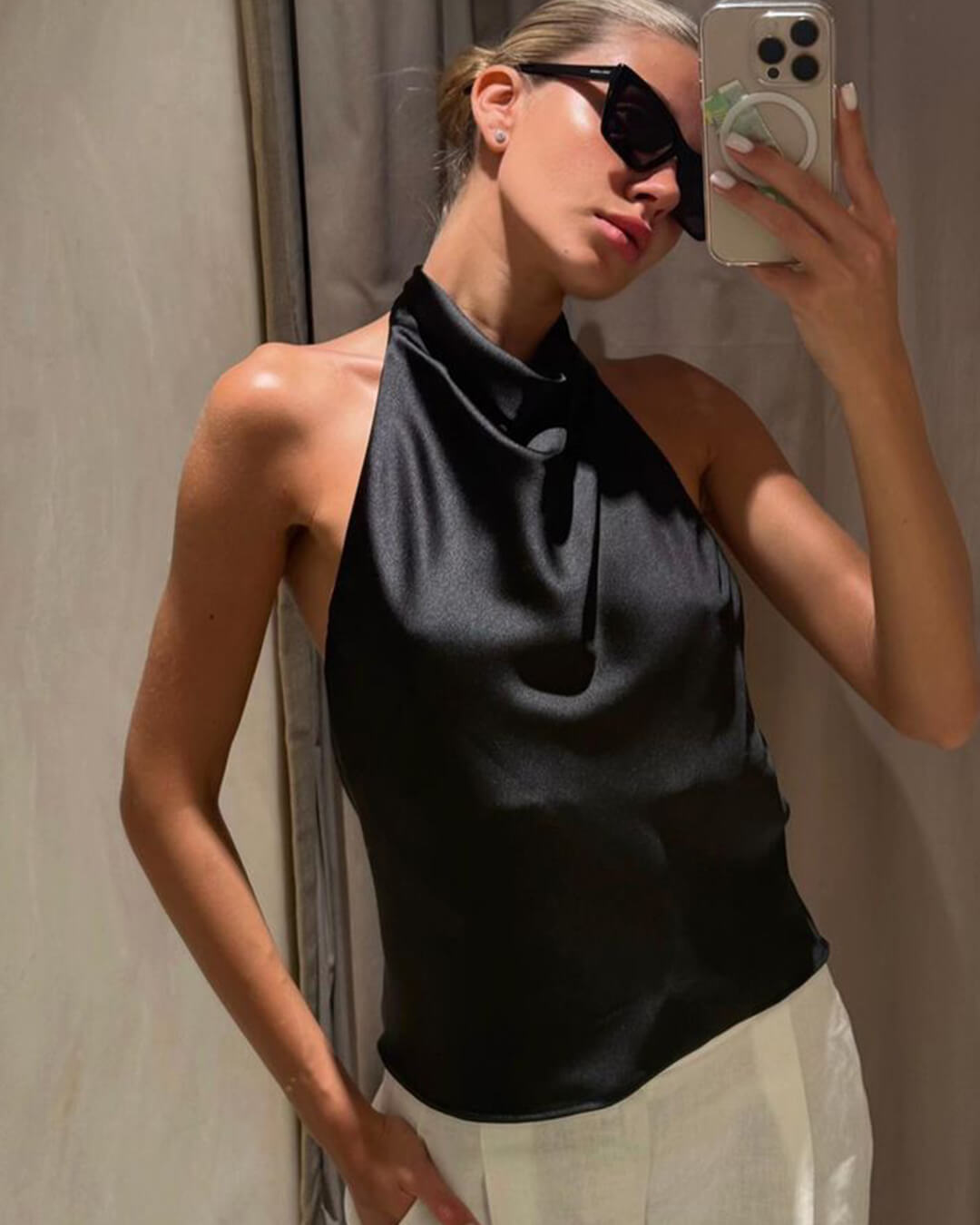 Dames Getailleerde Top – Halter, Geschikt voor Zomer en Casual Gebruik
