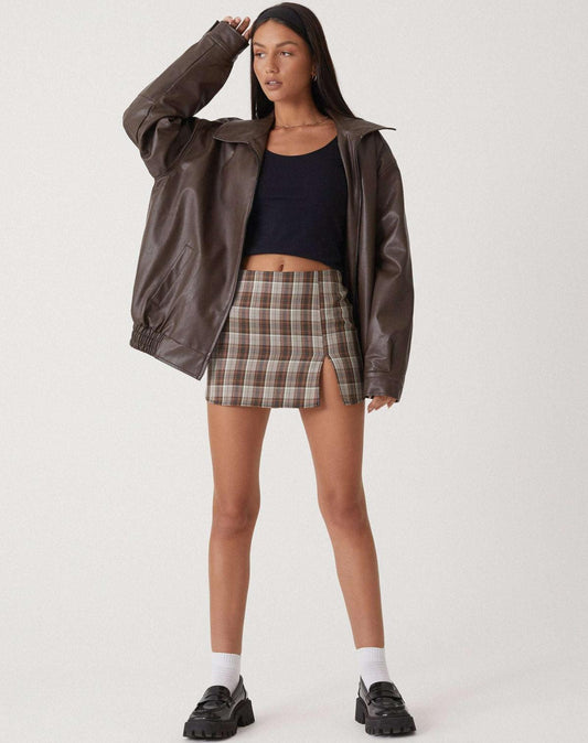 Leren Damesjack met Ruime Pasvorm – Tijdloze Look en Comfort